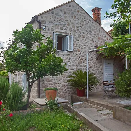 Holiday home In With Kitchen Dubrovnik